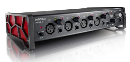 Tascam US-4x4HR - Interfejs audio