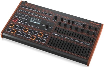 Behringer LM DRUM - Syntezator hybrydowy