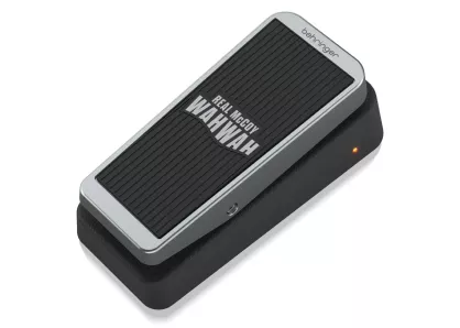 Behringer WAHWAH